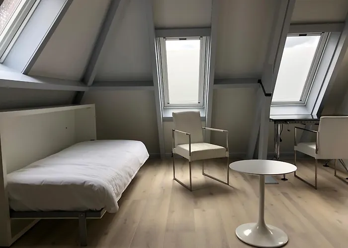 Boutique De Magistraat * Willemstad (North Brabant)